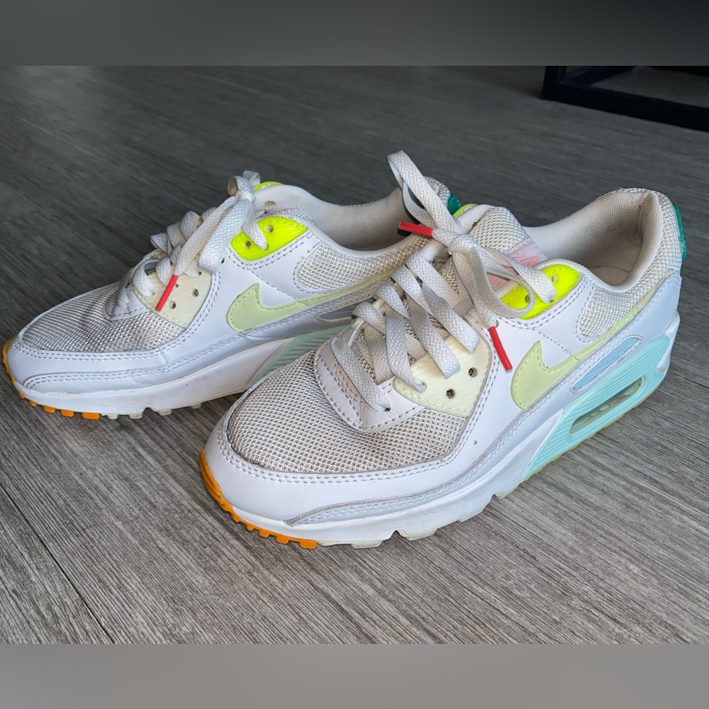 Nike Air Max 7.5 Women